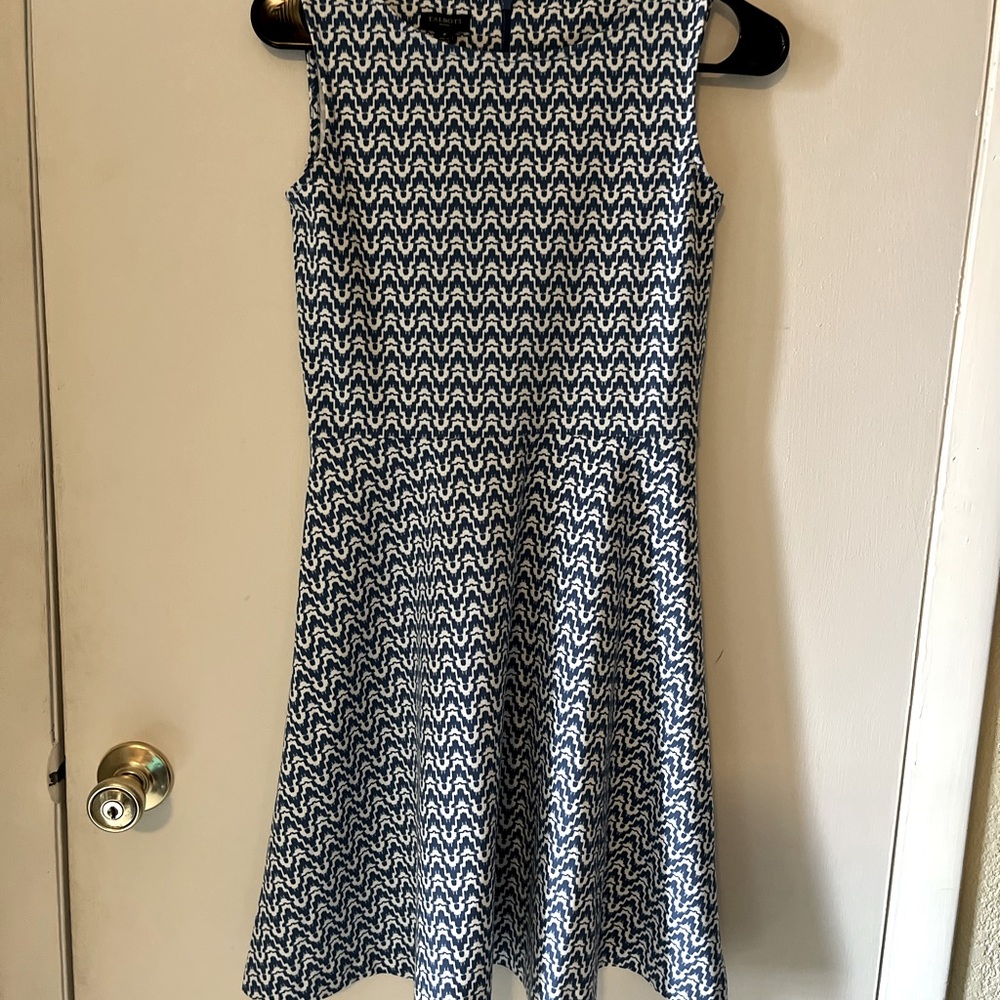 talbots petite size 6-8 (i would say) so cute